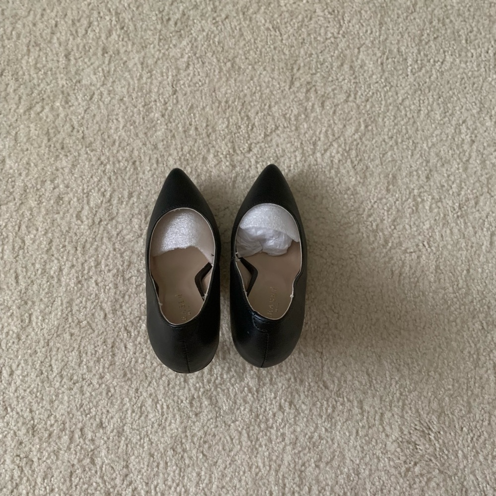 Sell shoes. Original price $63.94. For sale $40.00!